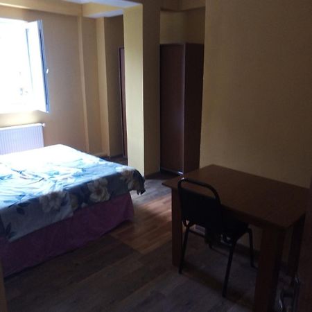 Vake-House Hotell Tbilisi Exteriör bild