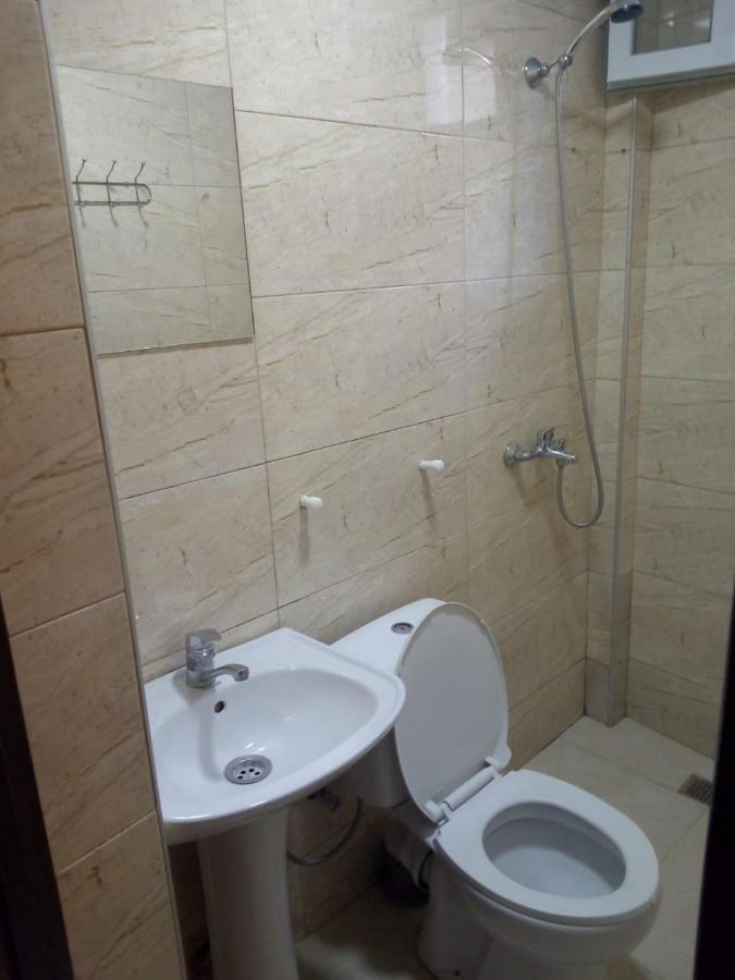 Vake-House Hotell Tbilisi Exteriör bild