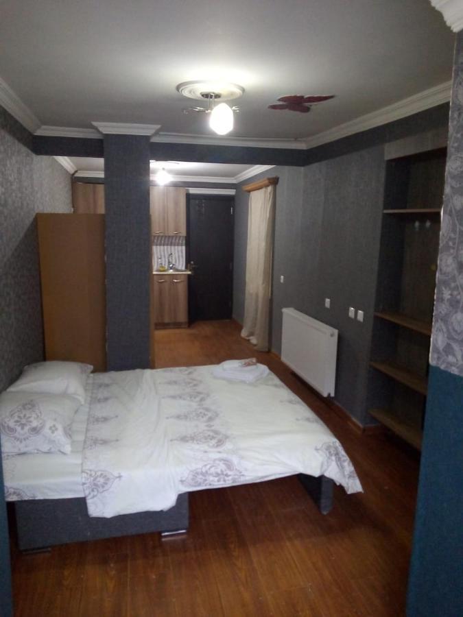 Vake-House Hotell Tbilisi Exteriör bild